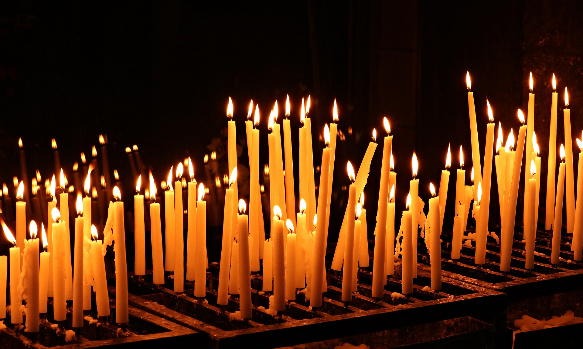 candles-4298297_1920